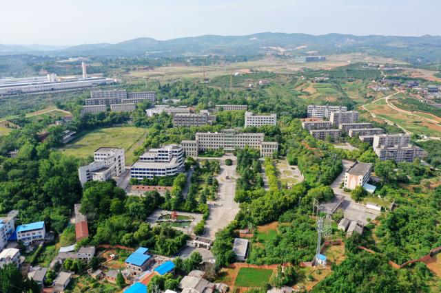 校园风光-汉江师范学院 丹江口校区管理委员会